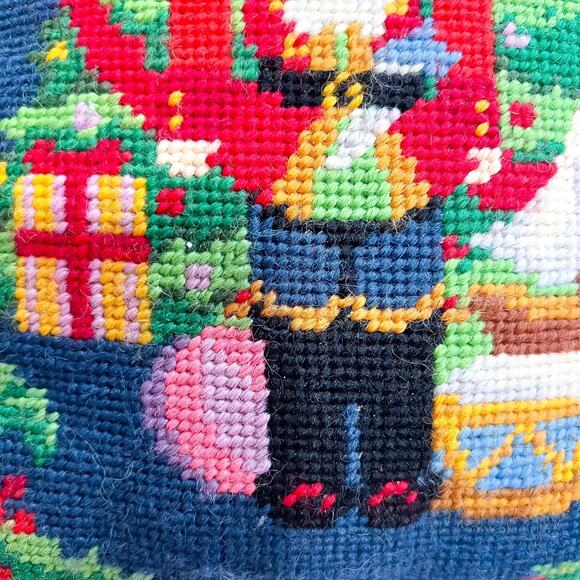 Vintage 11in Needlepoint Nutcracker Christmas Tree Holiday Accent Pillow - Picture 3 of 7